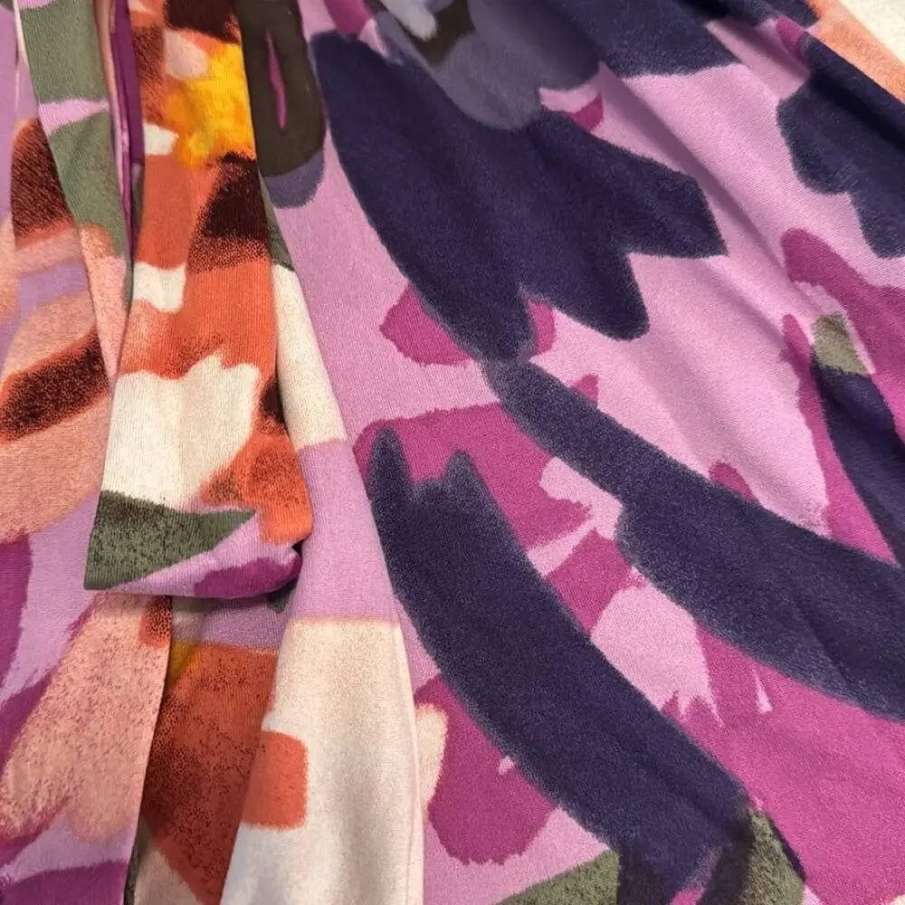 NWT women’s robe‎ - Picture 4 of 8